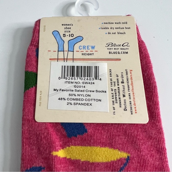 NWT BLUE Q My Favorite Salad Is Wine Socks - Picture 3 of 3